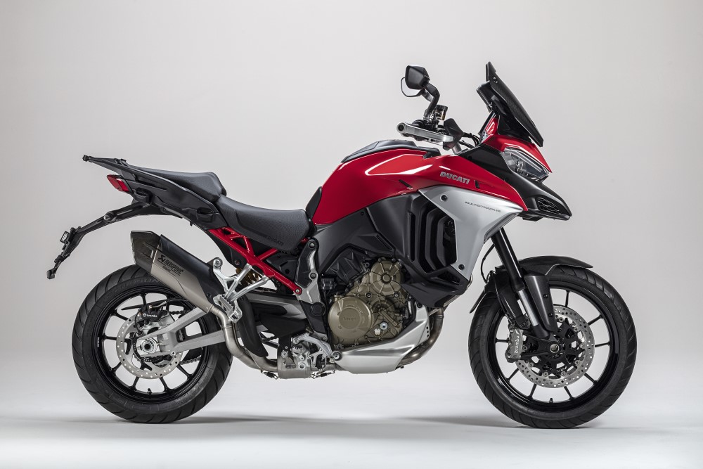 Ducati_Multistrada_V4_Akrapovic.jpg