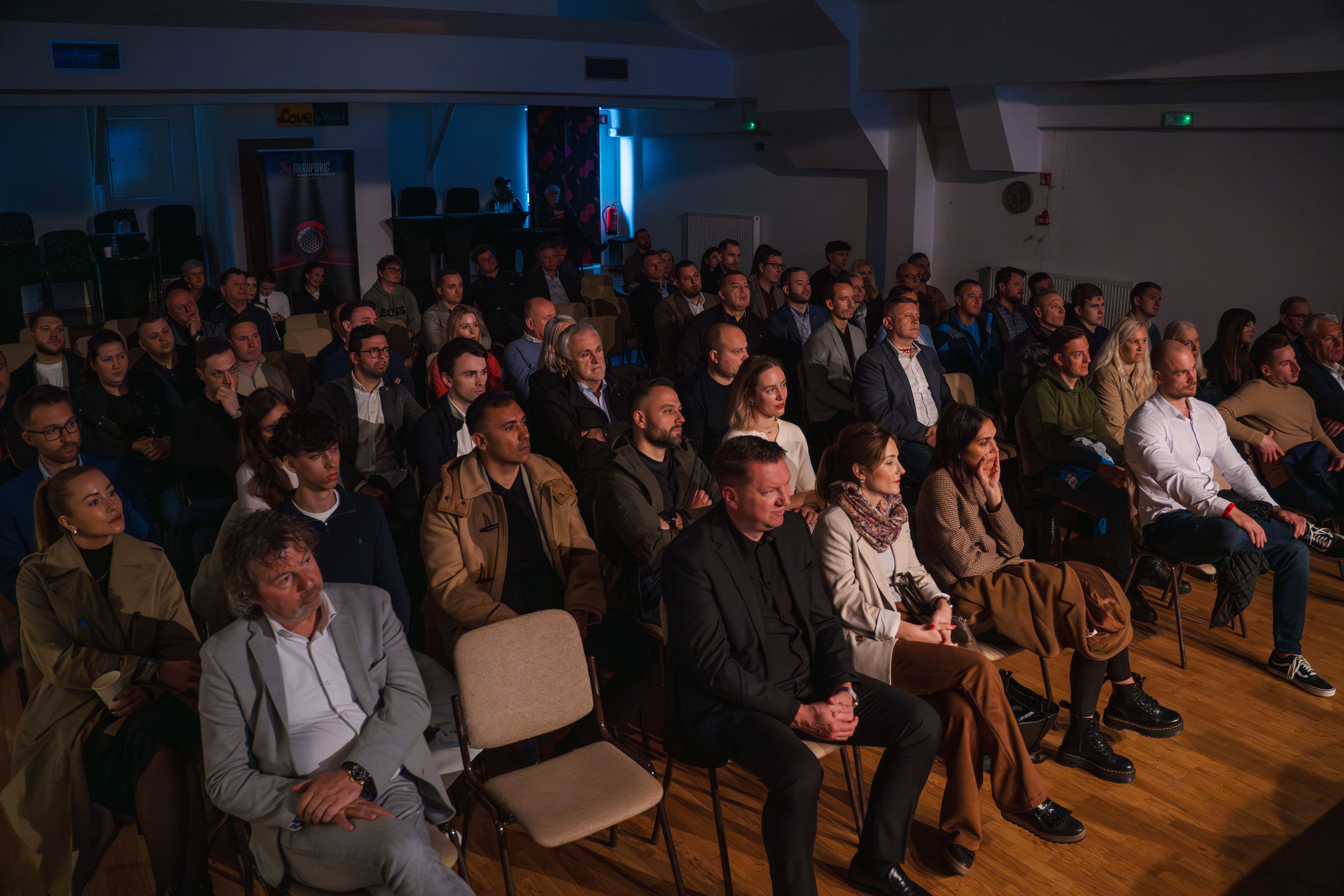 Regijski dogodek_obisk pri Akrapoviču-05.jpg