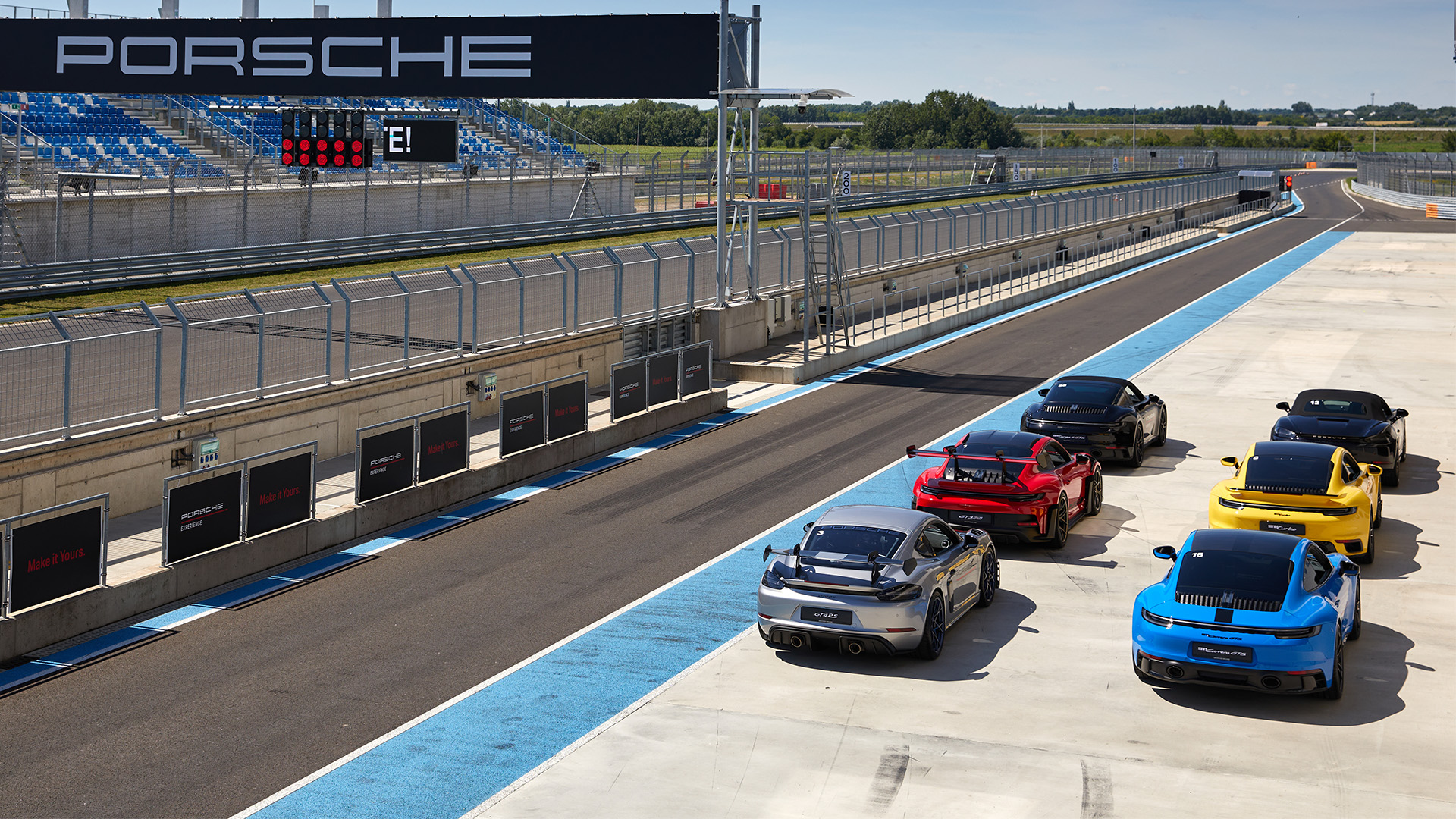 Porsche on Track 2026.jpg