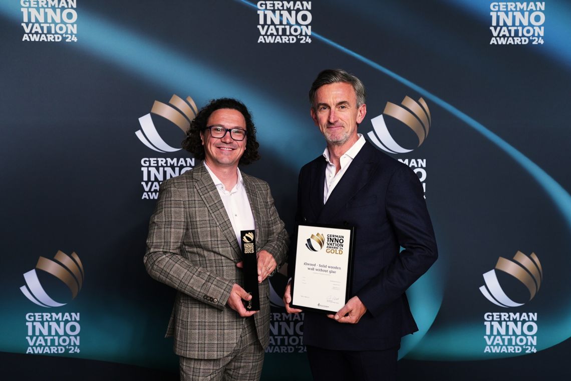 Kakšen dosežek Lukićevega iQwooda: v Berlinu prejeli zlato nagrado German Innovation Award!