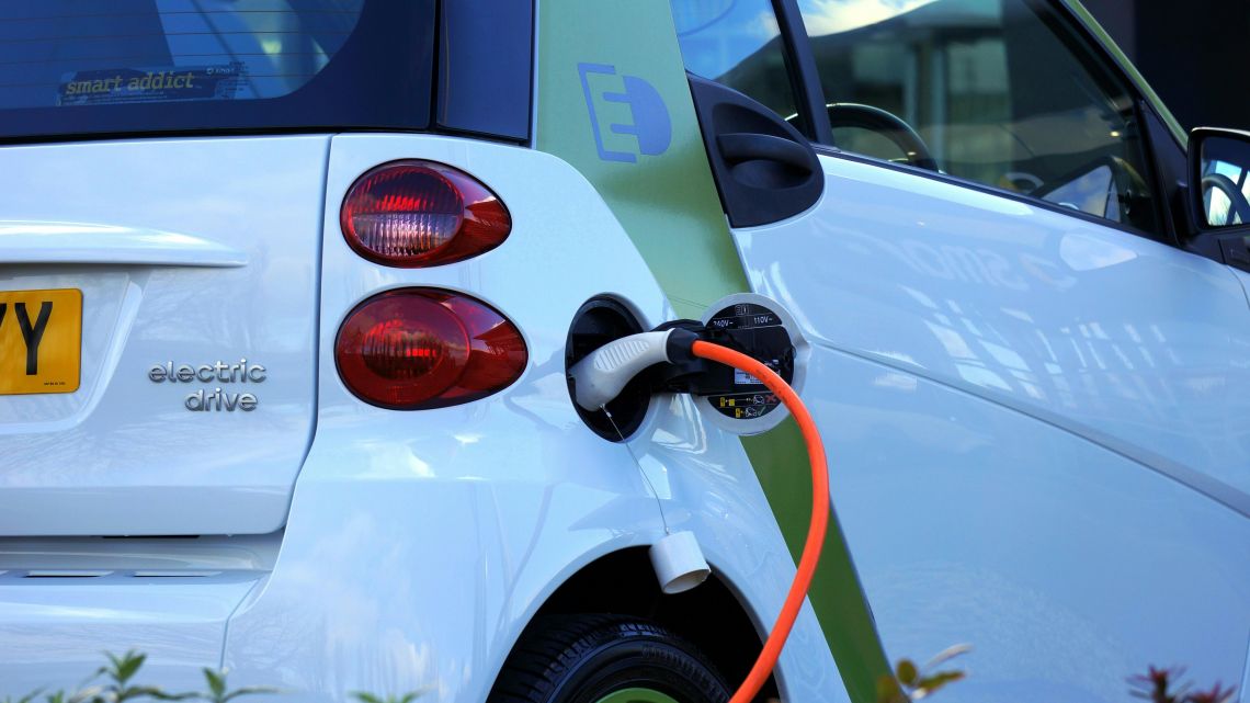 Švicarski lastniki zelo verjetno zapirajo slovenskega izdelovalca električnih polnilnic