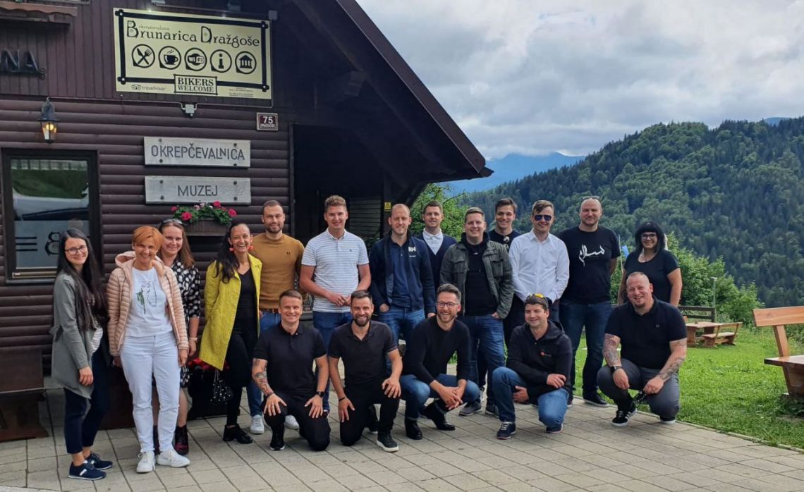 Teambuilding SBC Mladi: »Odlična družba in prijetna energija!«