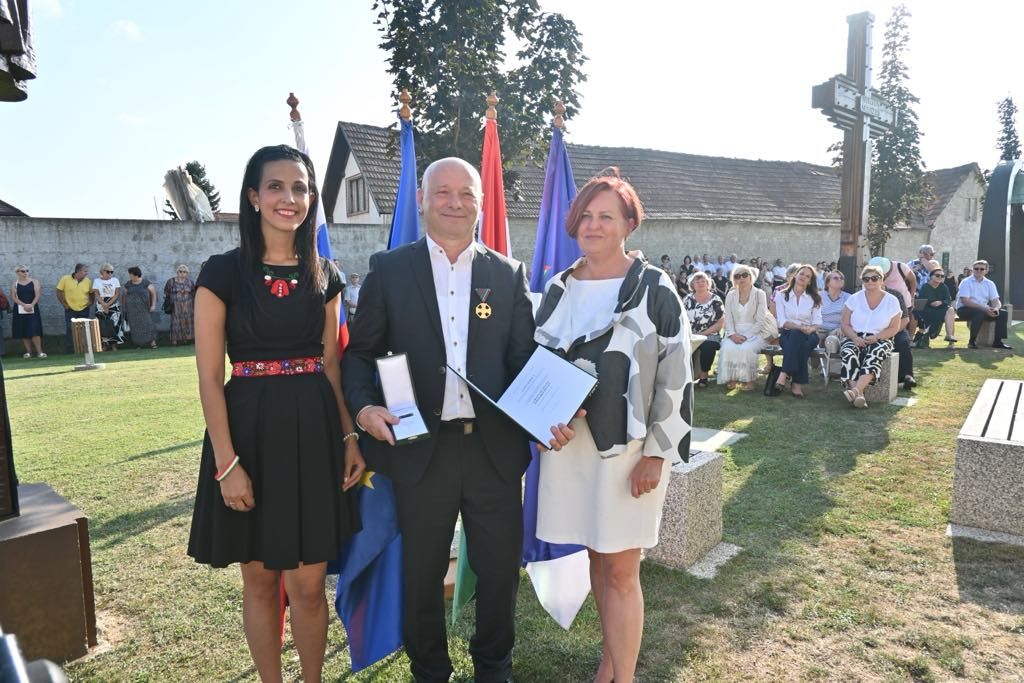 Janez Kodila prejel visoko odlikovanje republike Madžarske