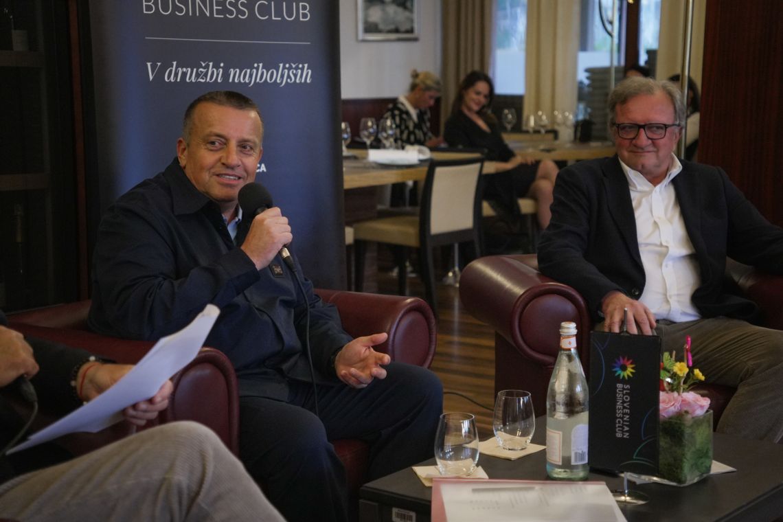 Nad obalo se jasni: izvrstna debata in nova izpostava SBC