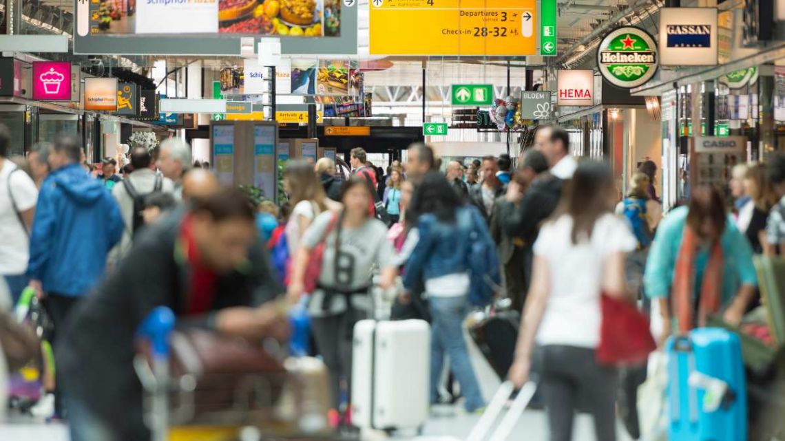 Vedno več prebivalcev Slovenije in Evropi živi udobno, srednji razred v svetu se krči