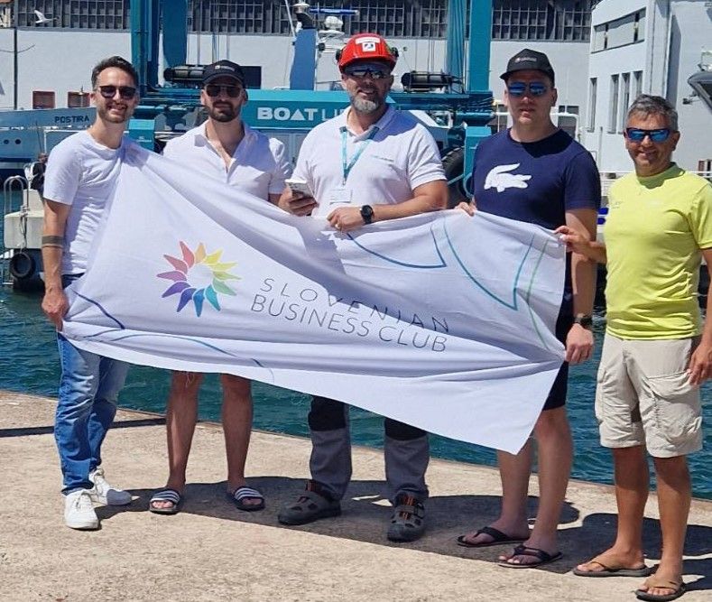 Fotozgodba: morje, sonce in številna nova znanja delegacije SBC Mladi
