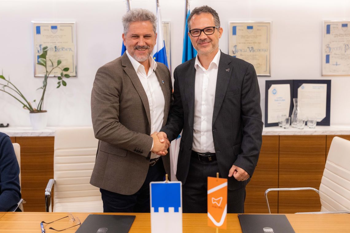 Občina Tržič in Marles s podpisom pogodbe otvorila projekt razširitve OŠ Križe