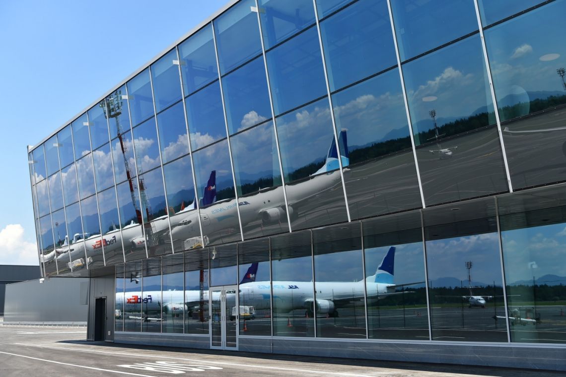 (fotozgodba) Slovenija ima vrhunsko letališko pridobitev po zaslugi članov SBC