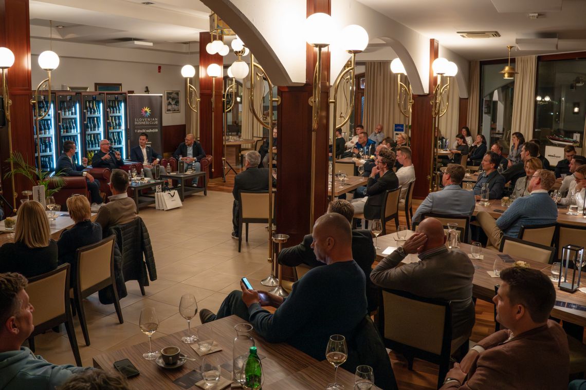 Podjetniške kavarne navdušile številčno občinstvo