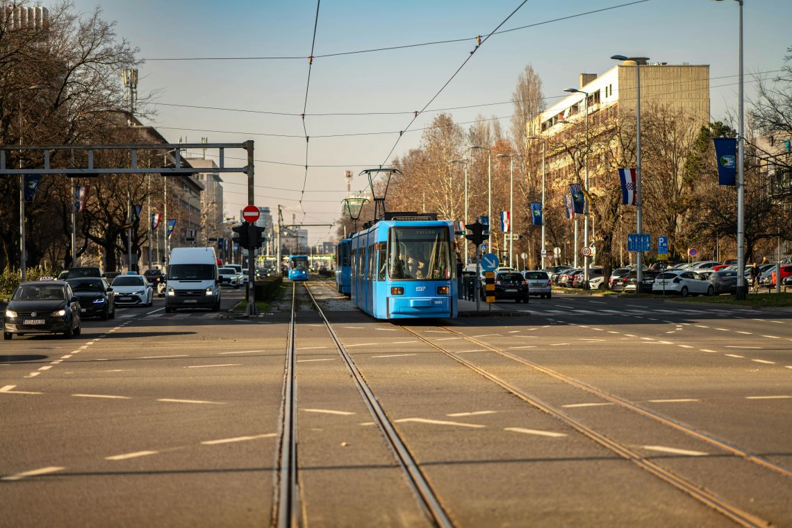 Prvi v Evropi: v Zagrebu na voljo robotaksiji