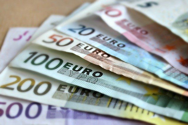 (nepovratna sredstva) Ministrstvo napoveduje razpise v višini več kot 50 milijonov €