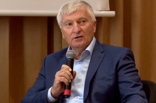 Novšak: Kolegom, od Goloba navzdol, sem rekel, naj nehajo sanjati, da ponoči sije sonce
