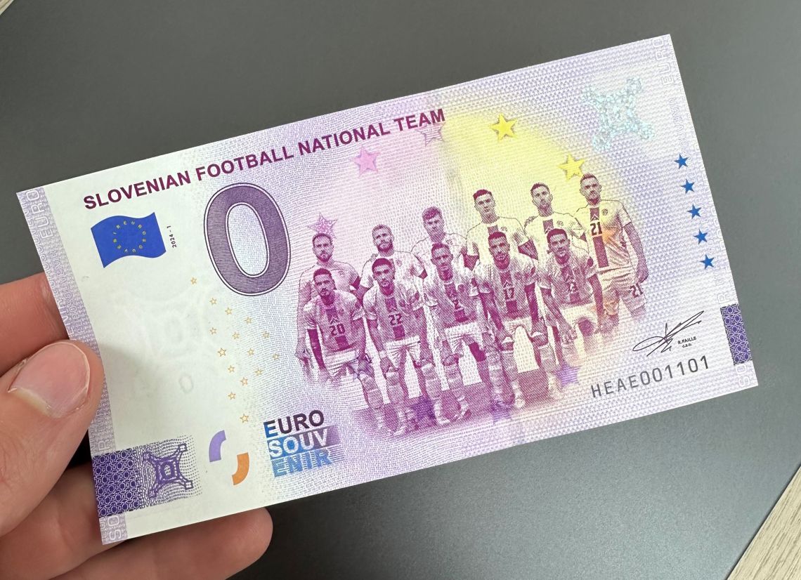 Vesel Design omogočil izdajo spominskega bankovca z motivom slovenskih nogometašev